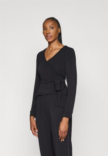 Спортивная майка