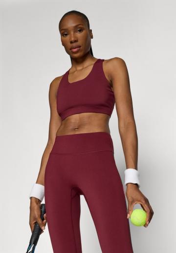 Спортивный бюстгальтер