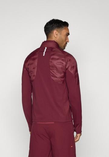 Спортивная куртка