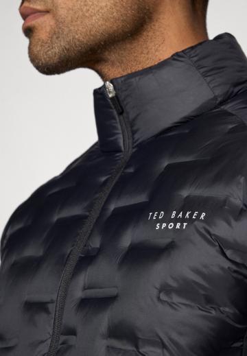 Спортивная куртка