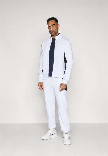 Спортивная кофта