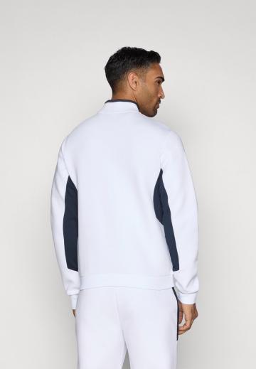 Спортивная кофта