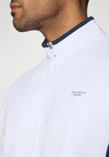 Спортивная кофта