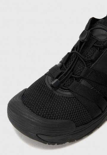 Спортивные сандалии