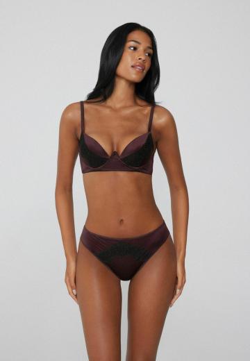 Бюстгальтер на косточках