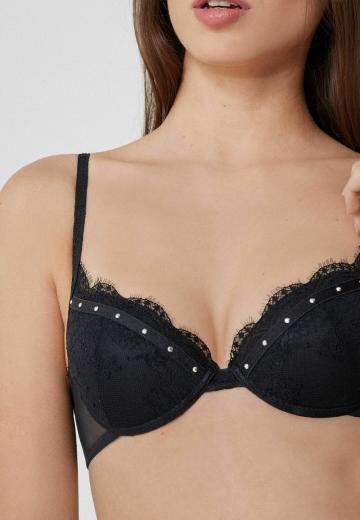 Бюстгальтер