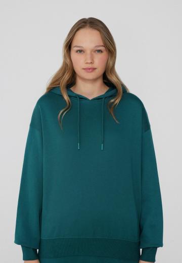 Пуловер с капюшоном