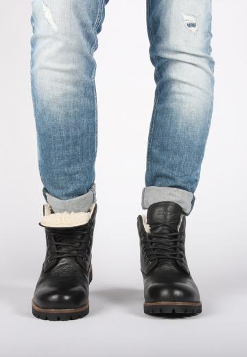 Ботинки на шнуровке