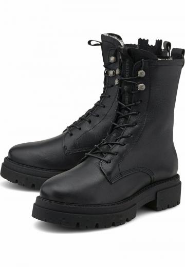Ботинки на шнуровке
