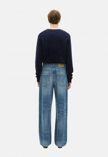 Прямые джинсы