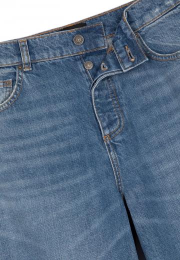 Прямые джинсы