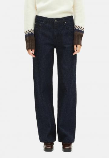 Прямые джинсы