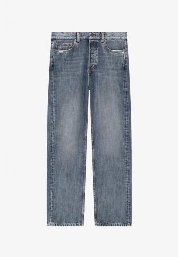 Прямые джинсы