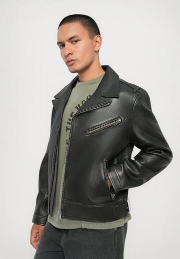 Кожаная куртка