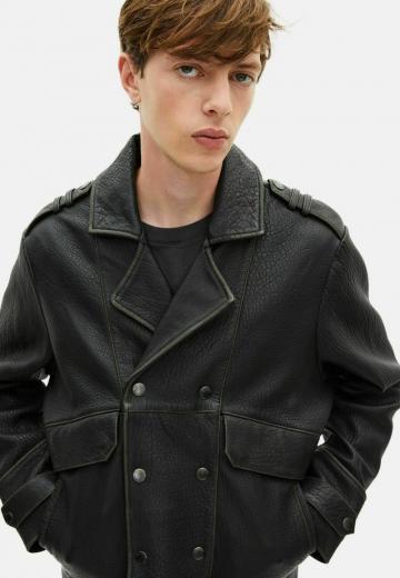 Кожаная куртка