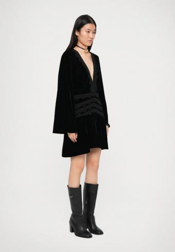 Коктейльное платье