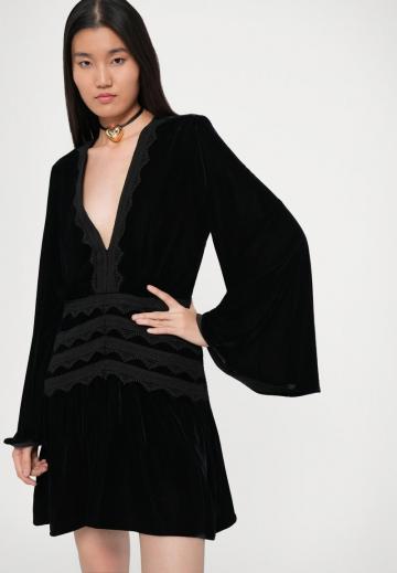 Коктейльное платье