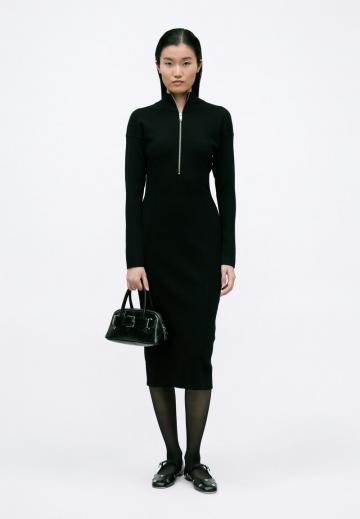 Вязаное платье