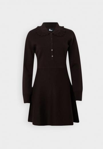 Вязаное платье