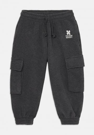 Спортивные штаны