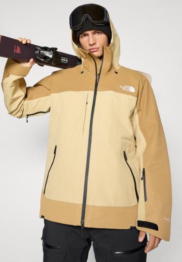 Сноубордическая куртка