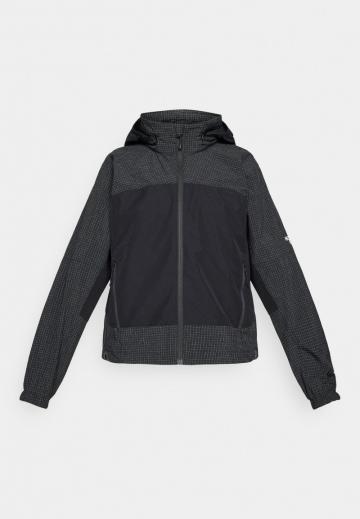Спортивная куртка