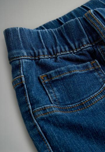 Узкие джинсы