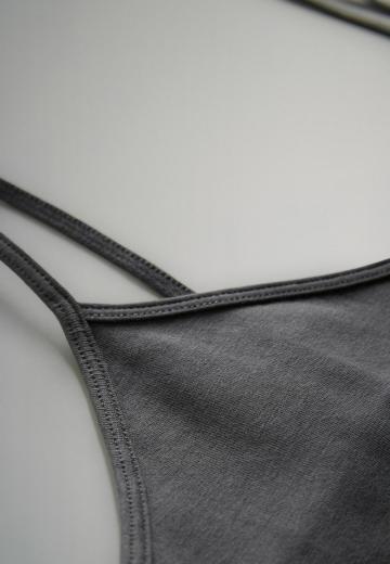 Топ на бретельках