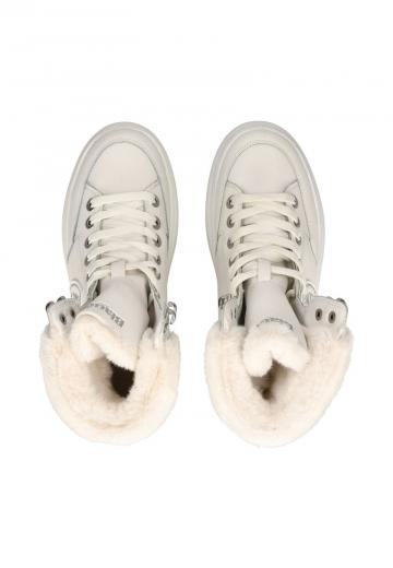 Зимние ботинки