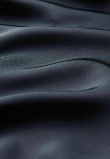 Атласная блузка