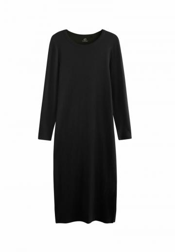 Вязаное платье