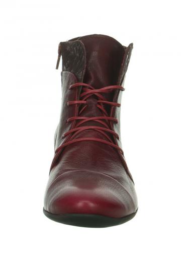 Ботинки на шнуровке