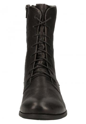 Ботинки на шнуровке