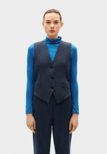 Джинсовая жилетка