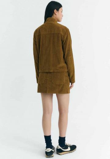 Куртка с накладнымит карманами