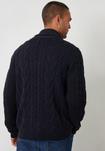 Вязаная кофта