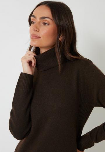 Вязаное платье