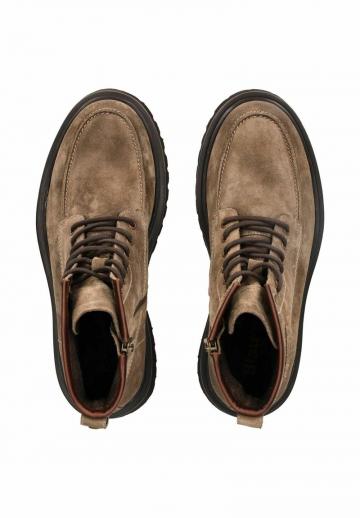 Ботинки на шнуровке