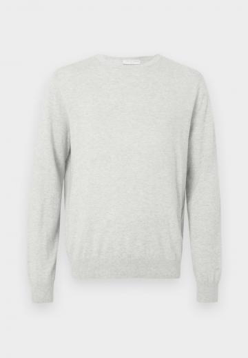 Пуловер