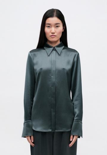 Атласная блузка