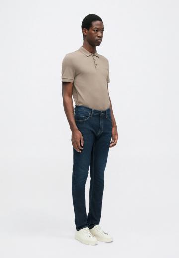 Узкие джинсы