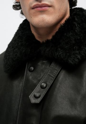 Кожаная куртка