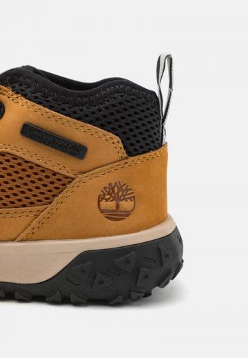 Детская обувь