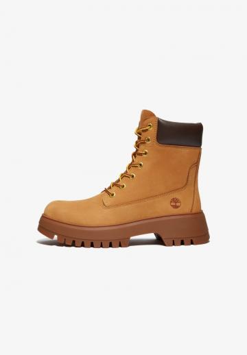 Ботинки на шнуровке