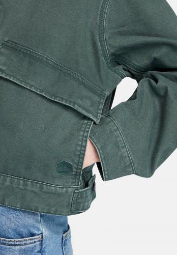 Куртка с накладнымит карманами