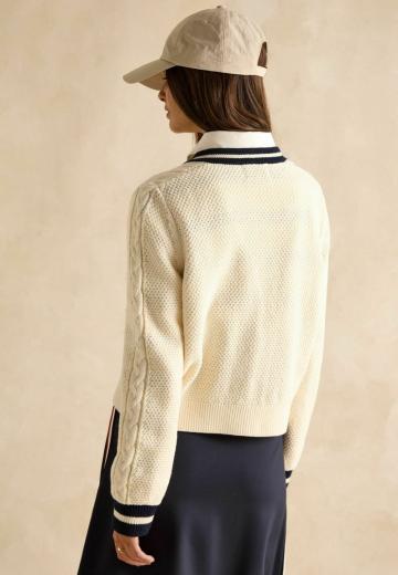 Жаккардовая вязаная кофта