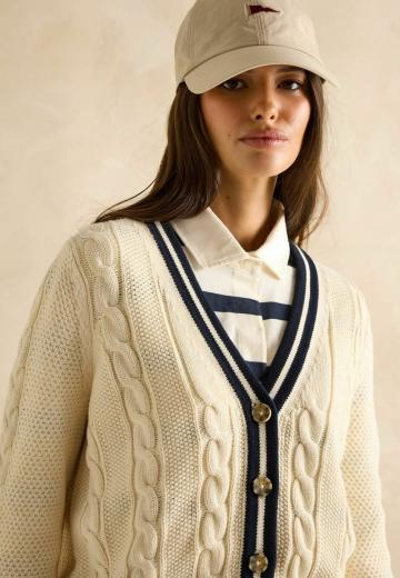 Жаккардовая вязаная кофта