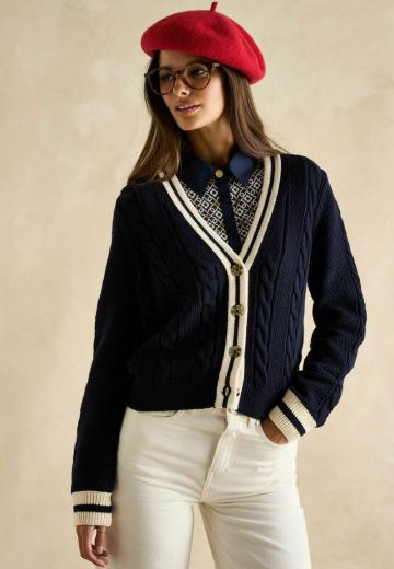 Жаккардовая вязаная кофта