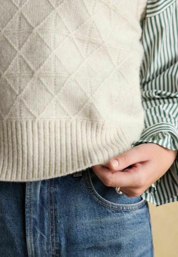 Пуловер без рукавов