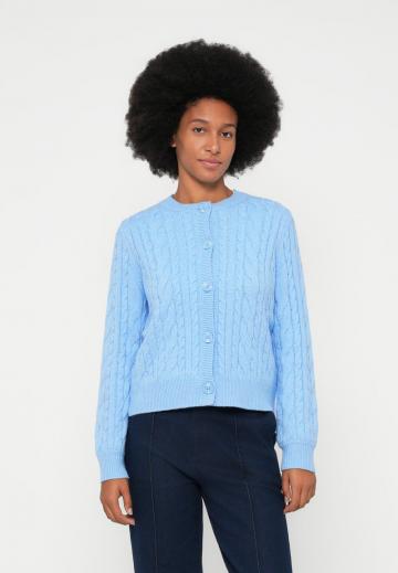 Вязаная кофта